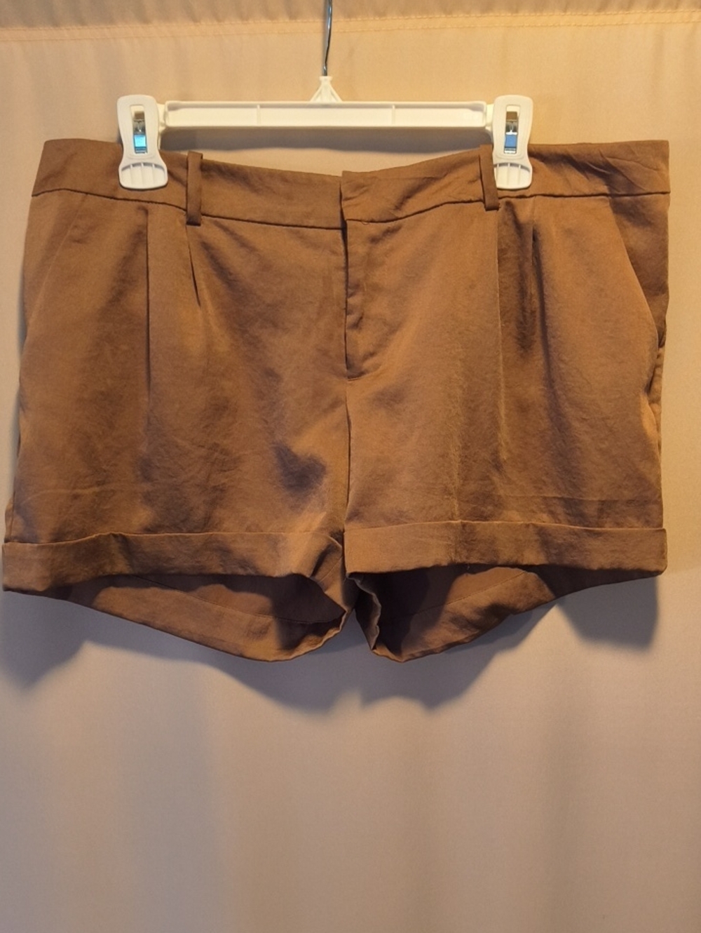 Mossimo Women's Brown/Dark Gold Cuffed Shorts Wize 14